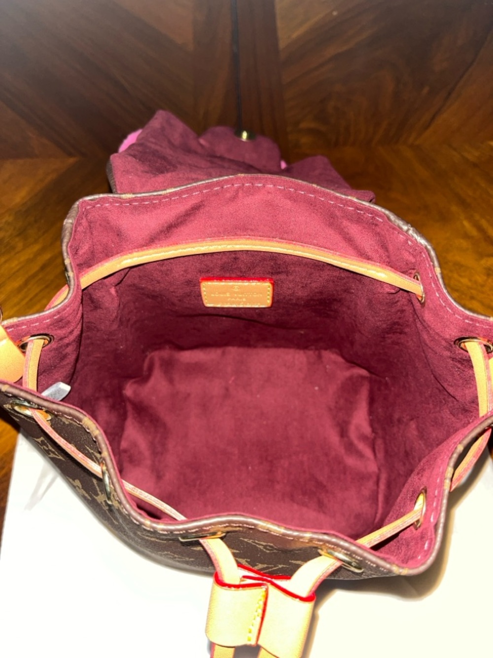 Chic Brown Bucket Backpack Bag with Pink Fur Flower Charm! - Picture 7 of 9